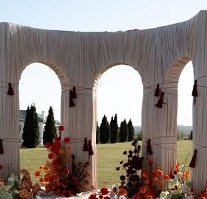 Jana & Ahmed — Bridal entrance and stage design