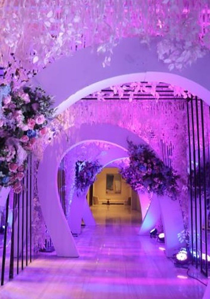 Guest entrance — Guest entrance